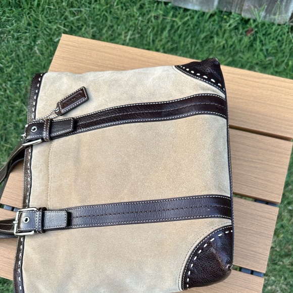 Vintage Coach Hampton Suede and Leather Tote EUC - Picture 15 of 15